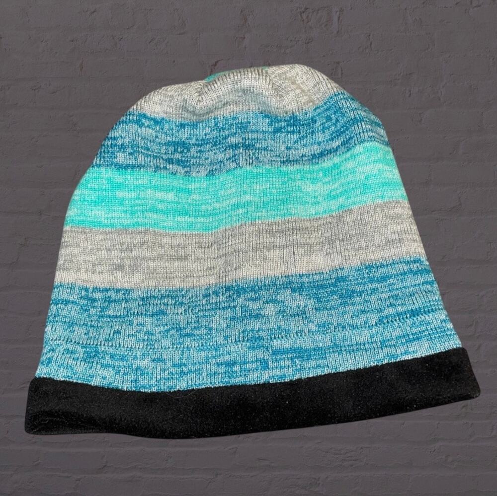 Field & Stream Womens Knit Beanie Teal Blue Striped Cabin Winter Hat Lined Gray